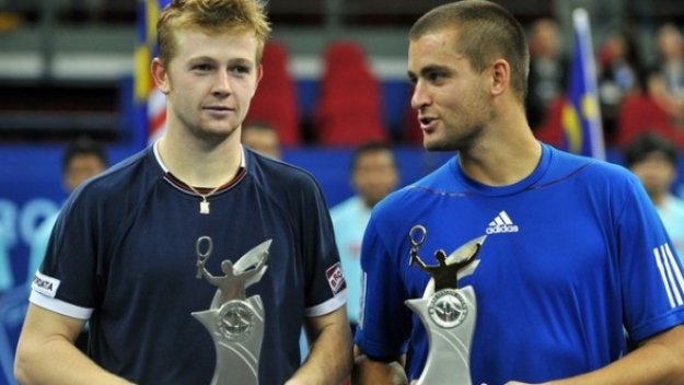 Южни триумфира в Куала Лумпур, Лопес – в Банкок