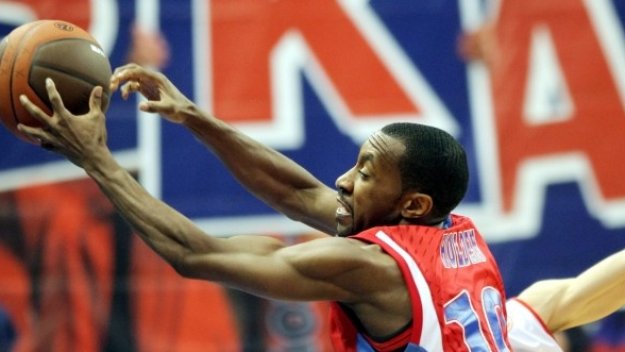 Джей Ар Холдън с 200 мача в Евролигата