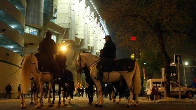 1000 полицаи на мадридското дерби