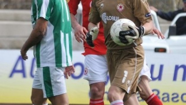 Здравко Чавдаров пред подпис с Берое