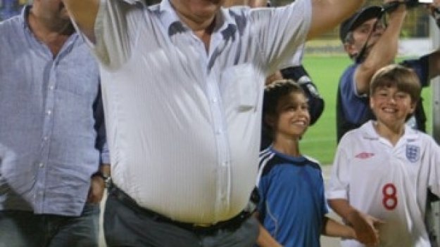 Батков привиква на очна ставка треньорите в синята ДЮШ