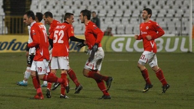 Прибраха &quot;Ало&quot;-то на армейците