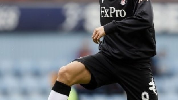 Отново спрягат Бербатов за националния отбор