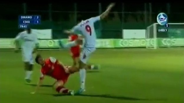 Мишел Платини се бие с футболистите на Динамо Букурещ + ВИДЕО