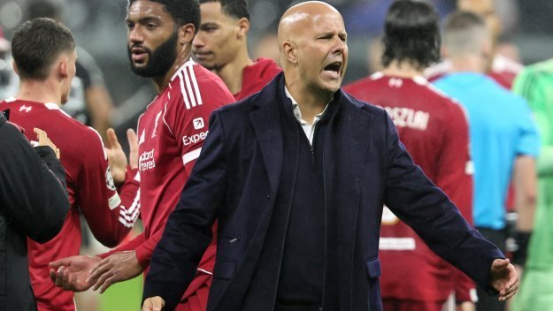 Ливърпул е трагедия: Арне Слот обяви дали ще хвърли оставка