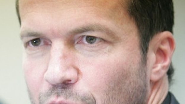 Матеус жули бира до среднощ