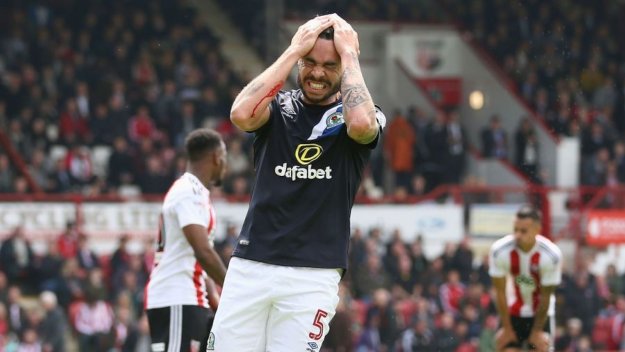 Блекбърн изпадна в трета лига след 37 години