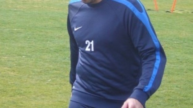 Левски би шута на Али