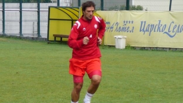 ЦСКА без Еспозито срещу Академик