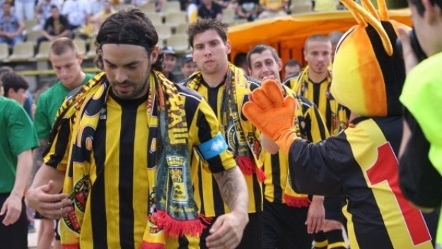 &quot;Животното&quot; от Ботев пропуска дербито с Нефтохимик