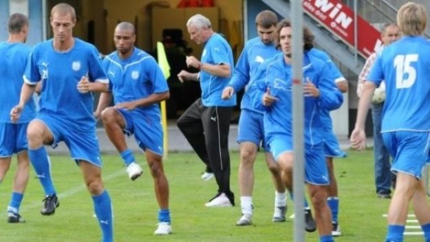 Нападател на Черноморец бяга в Германия