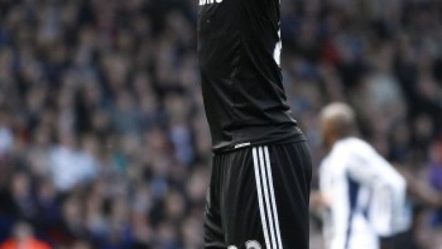 Даниел Стъридж със съмнения за менингит