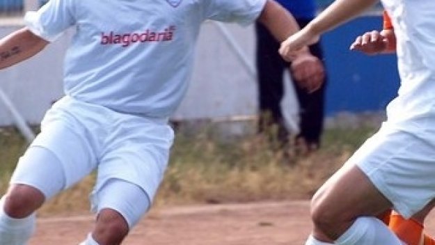 Спартак (Вн) се разпада