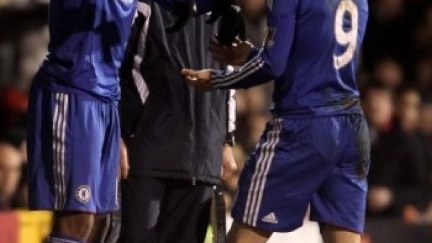 Арсен Венгер: Челси плати повече от необходимото за Фернандо Торес