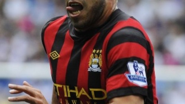 Карлос Тевес има бъдеще в Манчестър Сити