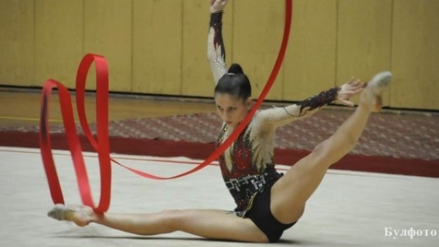 Симона Пейчева се развежда