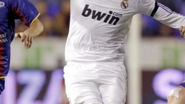 “АС”: Бият шута на Кака през лятото