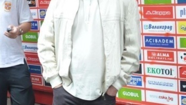 Стойчо Младенов похвали футболните ни &quot;лъвове&quot;