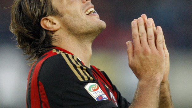 Милан показва вратата на Матри