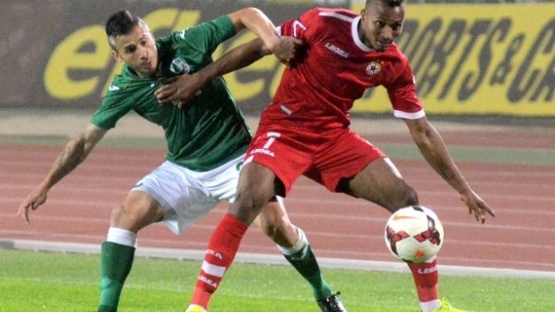 Сблъсък: Чужденци срещу родни футболни таланти