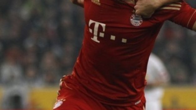 Ван Буйтен запълва дупката в защитата на Байерн срещу Челси