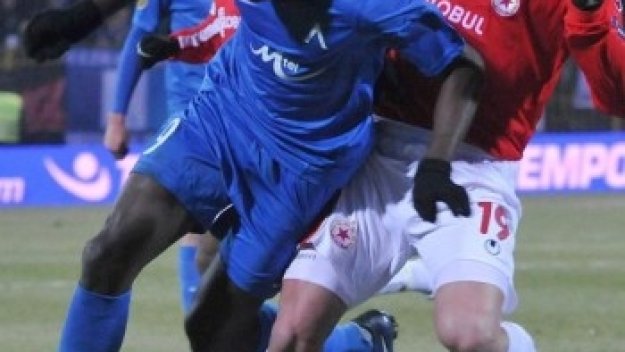 Вечното дерби с по-малко зрители от ориенталските сапунки