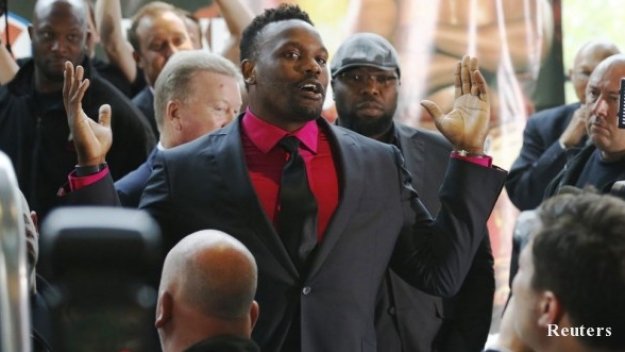 Чисора няма спирка, скара се и със собствения си треньор