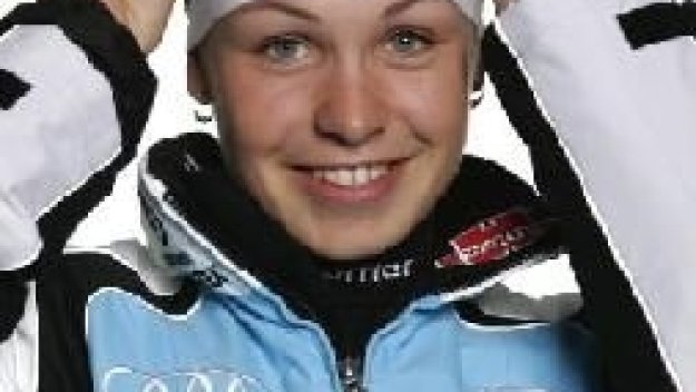 Нойнер с четвърта победа за сезона