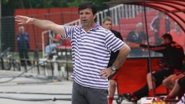 Треньорът на Локо иска още попълнения