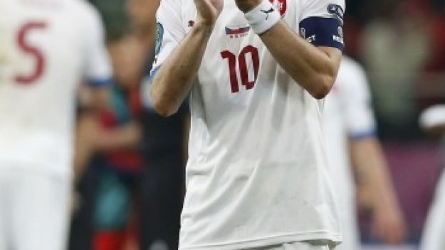 Росицки се прибра в Прага