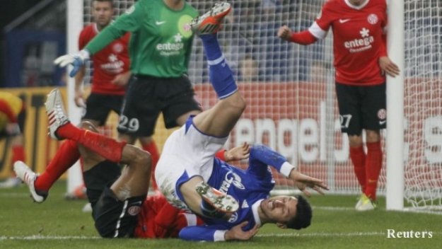 Свободното падане на Шалке продължава