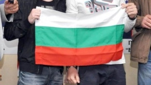 Детелин и Памперса също се класираха на финал