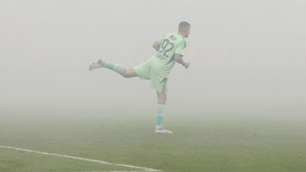 Левски чака пачки по стотачки! Шампион дойде за Вуцов