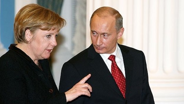 Путин търси в Германия подкрепа за Мондиал 2018