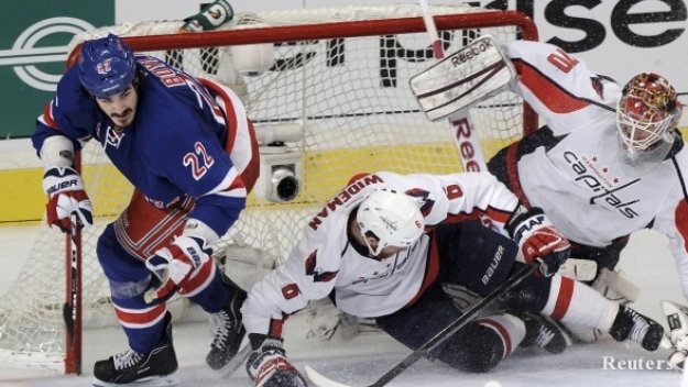 Рейнджърс измъкна още един 7-и мач и е на финал на Изток