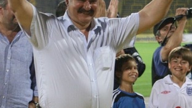 Батков плаши с бойкот