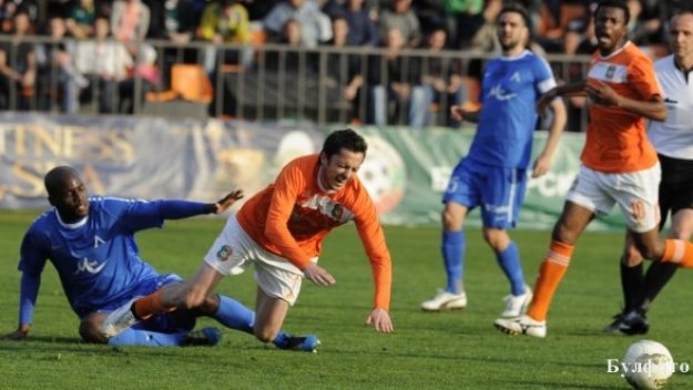 Джуджето причини нова мъка на Левски