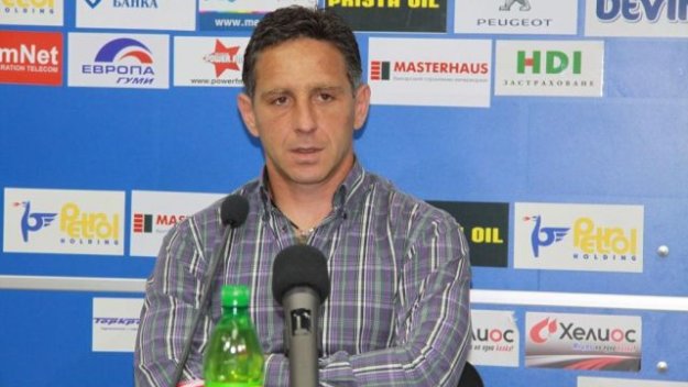 Треньорска оставка в Левски