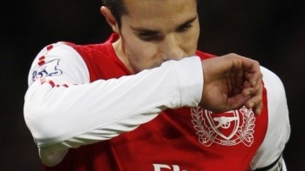 Преговорите между Арсенал и Ван Перси удариха на камък