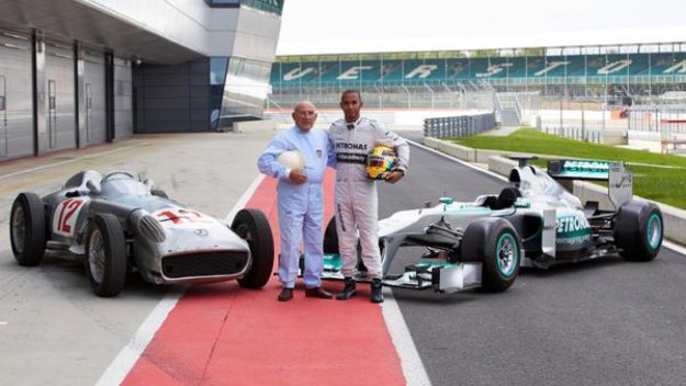 Хамилтън може да задмине Шумахер по титли