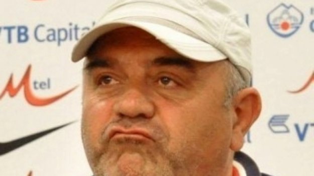 Гугутката като мускетар: Един за всички, всички за Левски