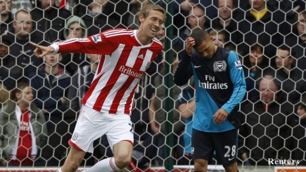 Арсенал с трети пореден мач без победа