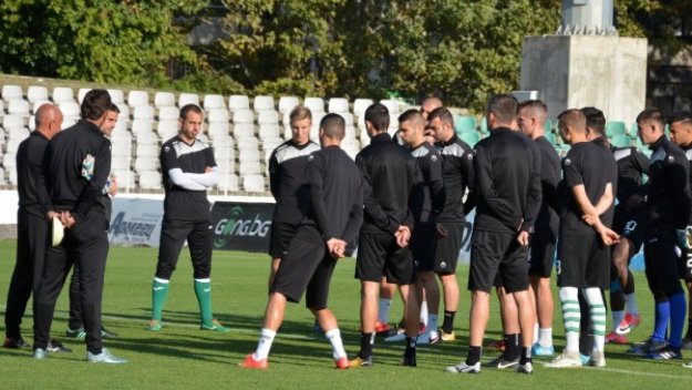 chernomorepfc.bg