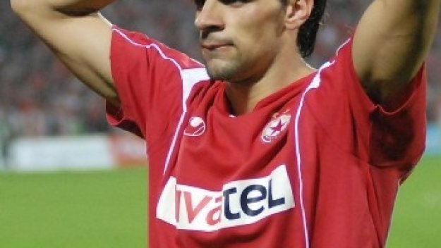 Вальо Илиев и Бекали на преговори за нов договор