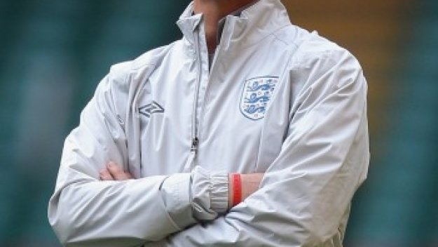 Англия с нов капитан срещу Гана