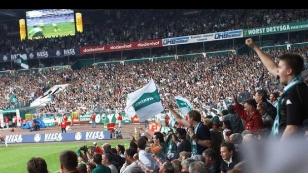 Шеф във Вердер бесен на феновете