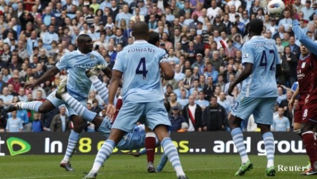 Манчестър Сити надви с лекота Астън Вила и оглави класирането