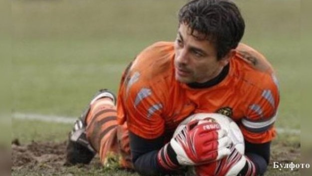 Шампион с ЦСКА подписа с Берое