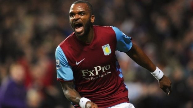 Англия  атакува Дания с Дарън Бент и Уейн Руни