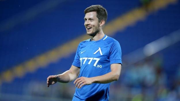 Трансферна издънка на Левски пропадна до Втора лига
